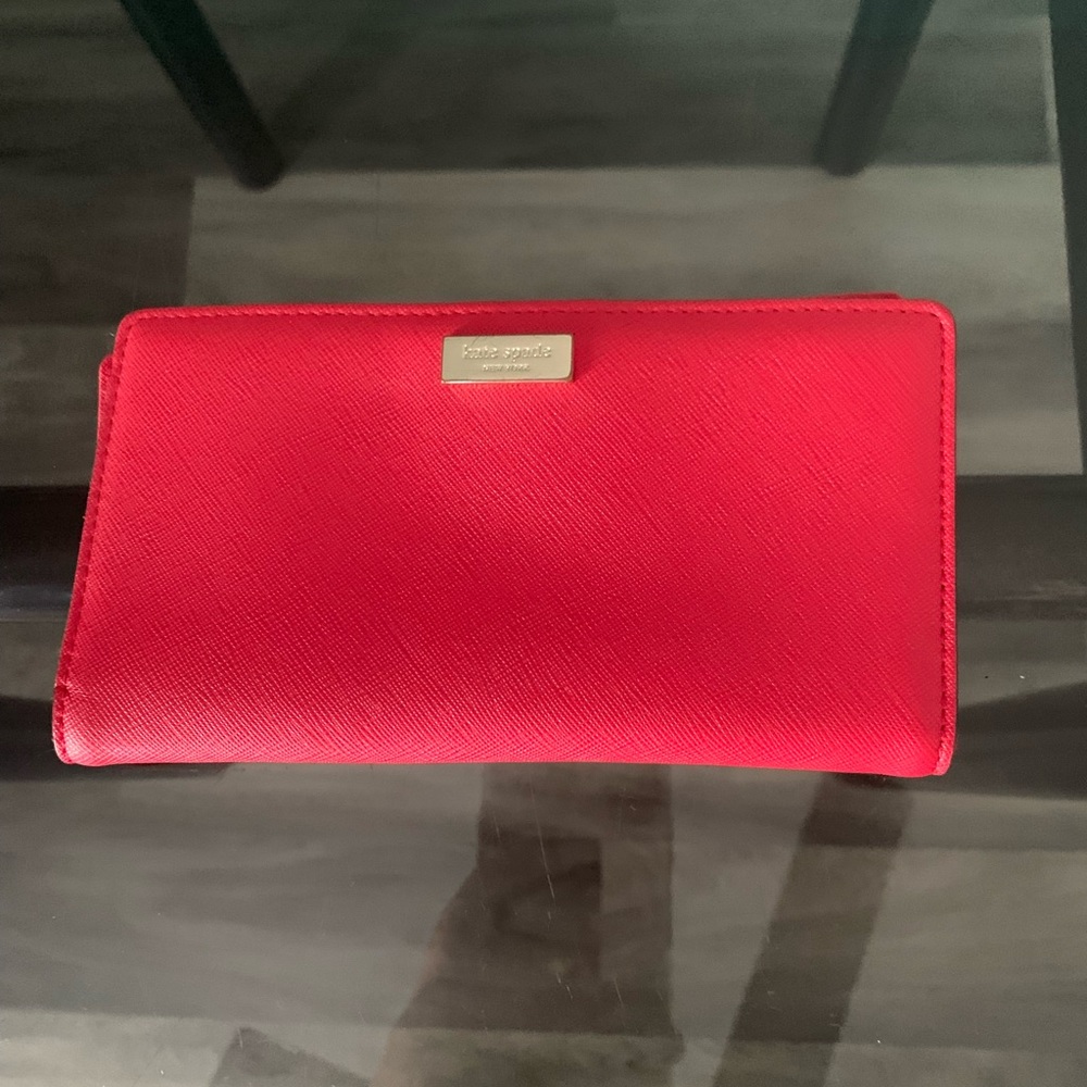 Madison Large Slim Bifold Wallet